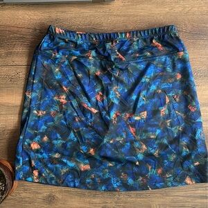 B SKINZ Multicolor Print Athletic Skort Size Small Golf Tennis S